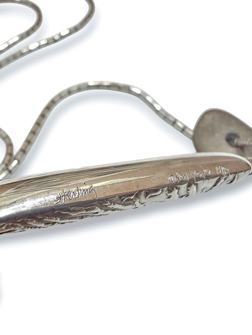 Jan Yager Unique Sterling Modernist Pillow Style Necklace with Stone Accent - Picture 14 of 16